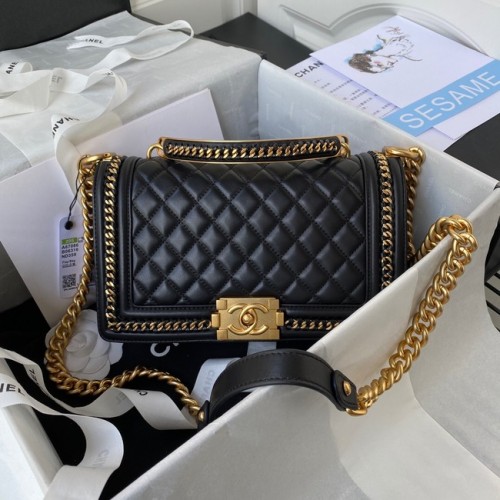 BOY CHANEL HANDTAS Goudkleurig metaal A67086 ZWART