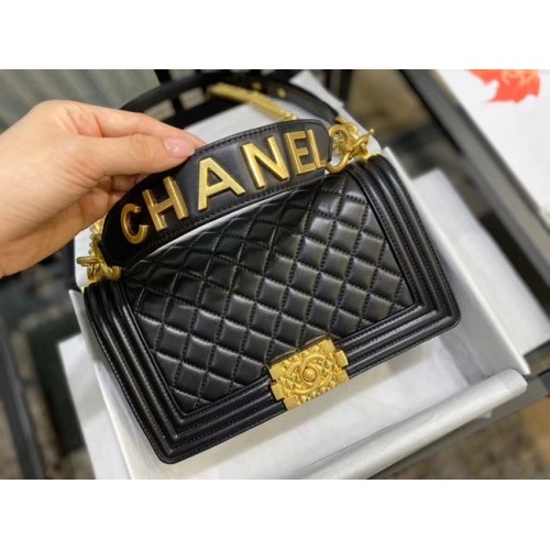 BOY CHANEL kleptas A67086 zwart