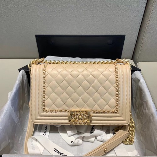 BOY CHANEL kleptas A67086 creme