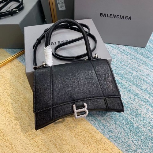 Balenciaga ZANDLOPER KLEINE HANDVATTAS B108895 zwart