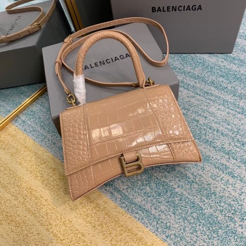 Balenciaga ZANDLOPER KLEINE HANDVATTAS Kalfsleer met krokodillenreliëf B108895E abrikoos