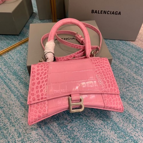 Balenciaga ZANDLOPER KLEINE HANDVATTAS Kalfsleer met krokodillenreliëf B108895E roze