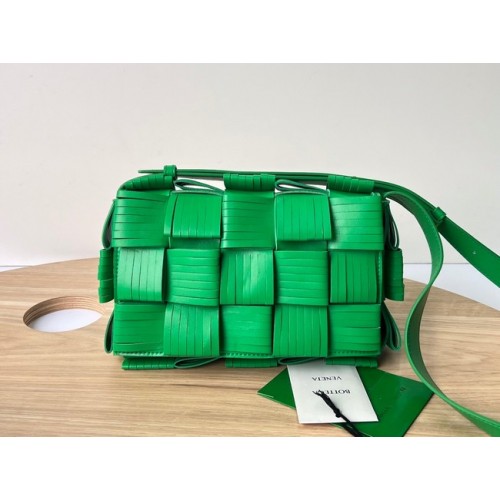 Bottega Veneta CASSETTE A018101 groen
