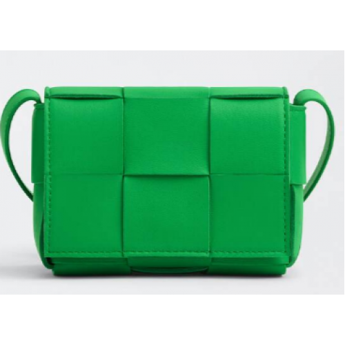 Bottega Veneta CASSETTE Mini Intreccio leren schoudertas 666688 Parkiet