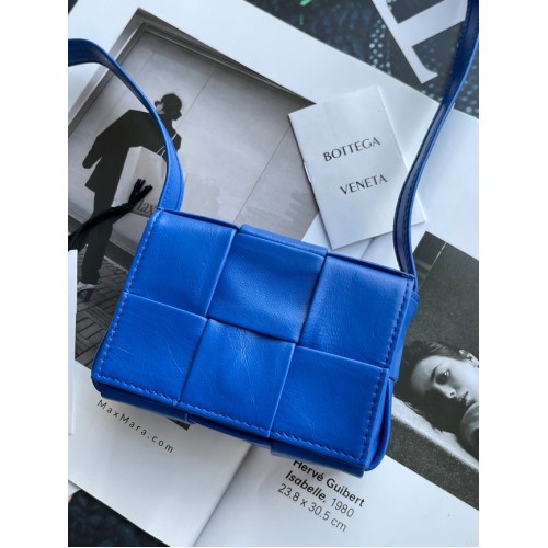 Bottega Veneta Candy Cassette 666688 Elektro-optisch blauw