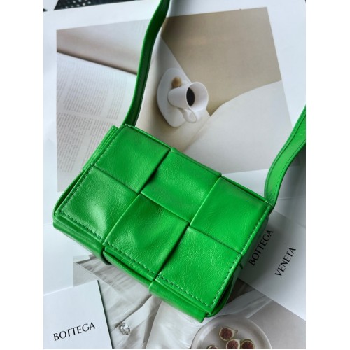 Bottega Veneta Candy Cassette A666688 Elektro-optisch groen