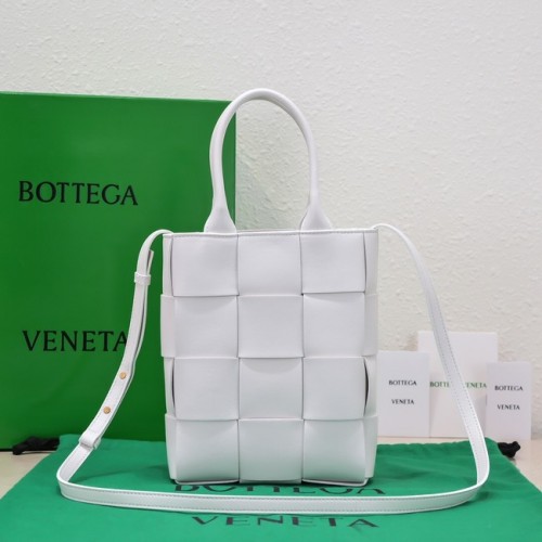 Bottega Veneta Mini Cassette draagtas 709341 wit