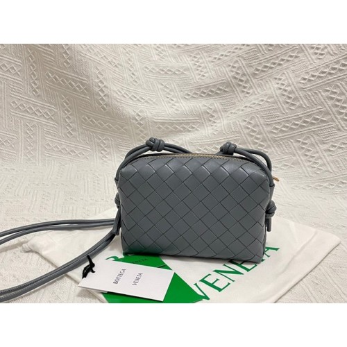 Bottega Veneta Mini intrecciato leren schoudertas 680254 grijs