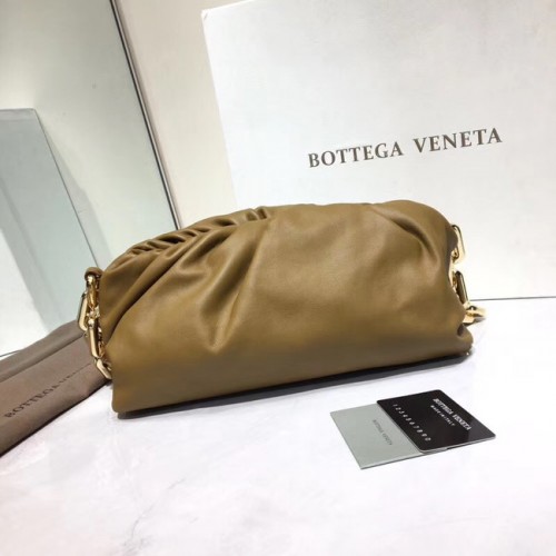 Bottega Veneta Nappa lamsleer zachte schoudertas 620230 kaki
