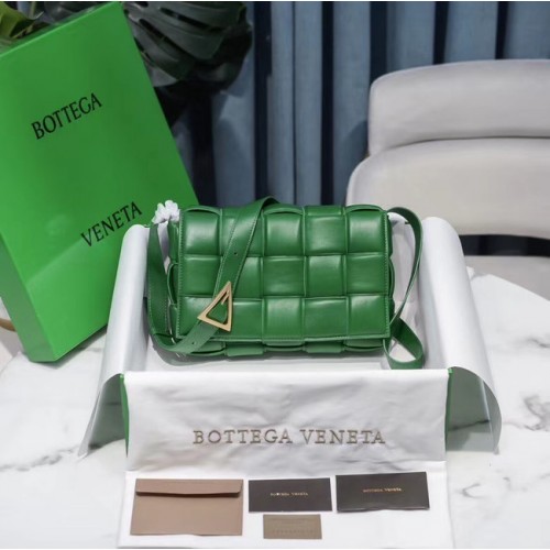 Bottega Veneta GEVOERDE CASSETTETAS 591970 groen