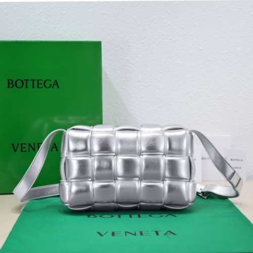 Bottega Veneta Padded Cassette 591970 zilver