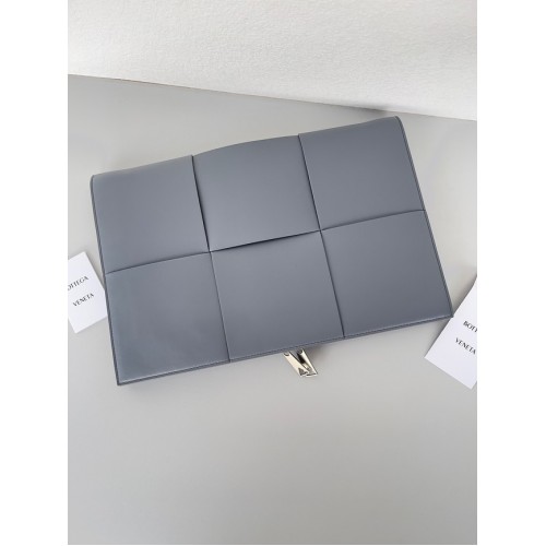 Bottega Veneta etui 651410 grijs