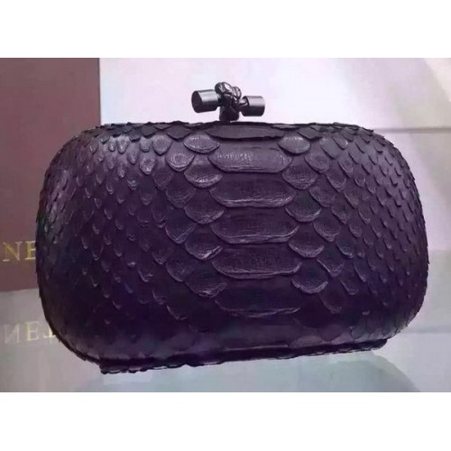 Bottega Veneta Snake Leather Knoop Clutch BV8653 Zwart