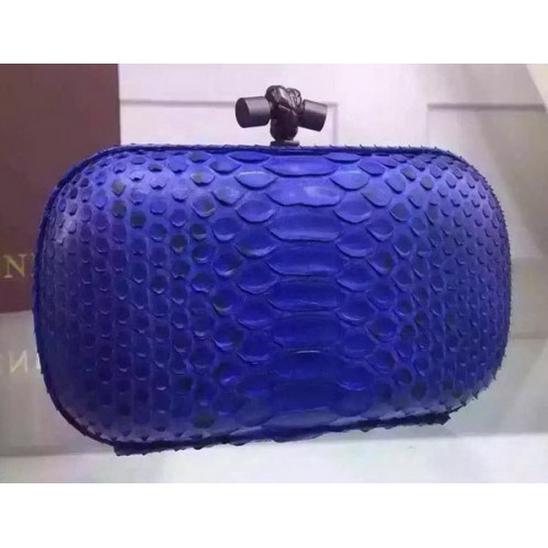 Bottega Veneta Snake Leather Knoop Clutch BV8653 Blauw