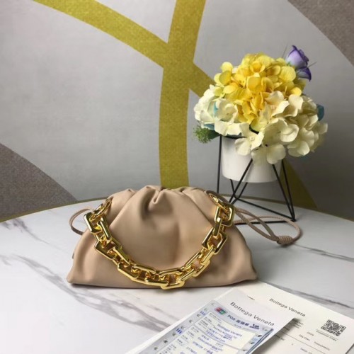 Bottega Veneta HET MINI KETTINGZAKJE 620229 AMANDEL