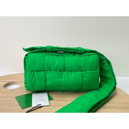 Bottega Veneta nylon 591977 groen