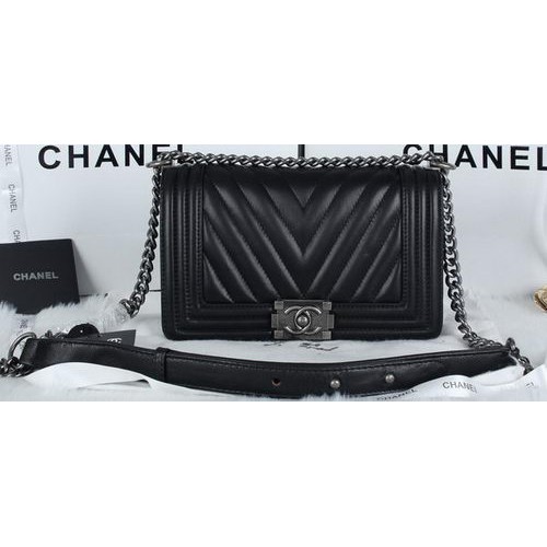 Boy Chanel Flap Bag Schapenvacht Chevron Quilting A66034 Zwart