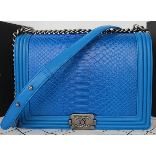 Boy Chanel Flap Schoudertas Blauw Python Leer A67087 Zilver