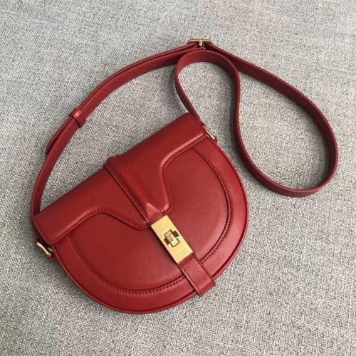 CELINE KLEINE BESACE 16 TAS IN GESATINEERDE KALFSLEER CROSS BODY 188013 ROOD