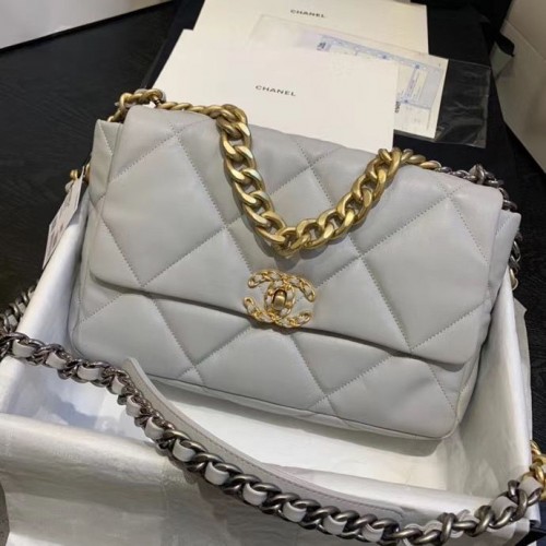CHANEL 19 Flap Bag AS1160 AS1161 AS1162 Lichtgrijs