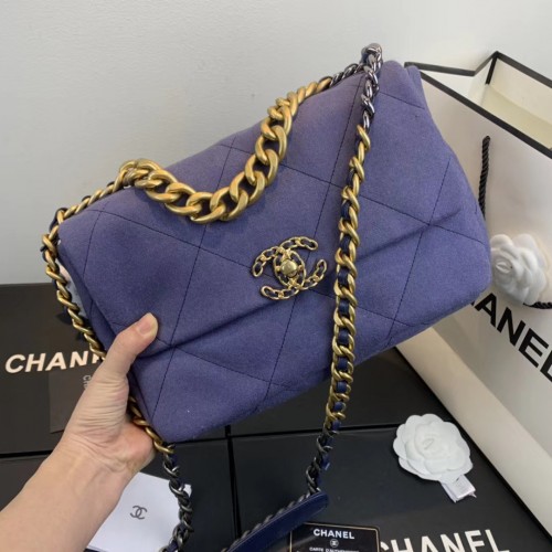 CHANEL 19 Flap Bag AS1160 AS1161 paars