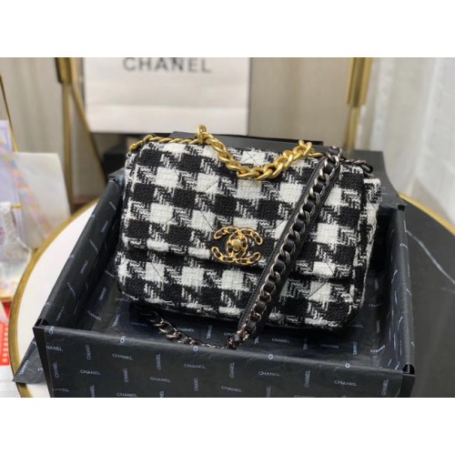 CHANEL 19 Flap Bag AS1160 Zwart-wit