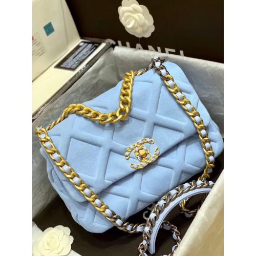 CHANEL 19 Flap Bag AS1161 lichtblauw