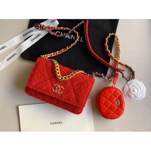 CHANEL 19 Flap Bag WOC 33817 rood