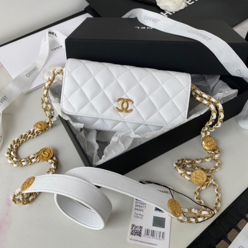 CHANEL KOPPELING MET KETTING AP2860 wit