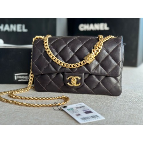 CHANEL FLAP BAG Goudkleurig lamsleer AS3393 zwart