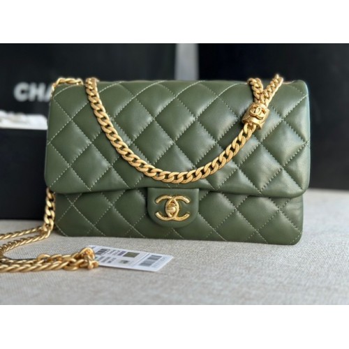 CHANEL FLAP BAG Goudkleurig lamsleer AS3609 groen