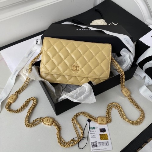 CHANEL PORTEMONNEE AAN KETTING Goudkleurig lamsleer AP2923 lichtgeel