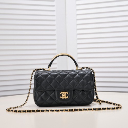 CHANEL 22B mini CF flap bag met gouden hardware handvat aan de bovenkant AS2431 Zwart