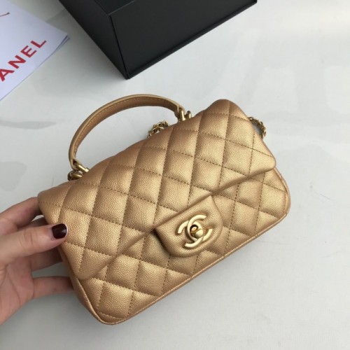 CHANEL mini flap bag met handvat aan de bovenkant AS2431 goud