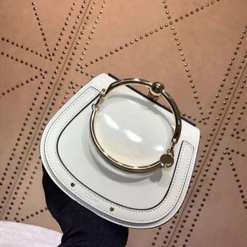CHLOE Small Nile lakleren armband tas 3E1302 WIT