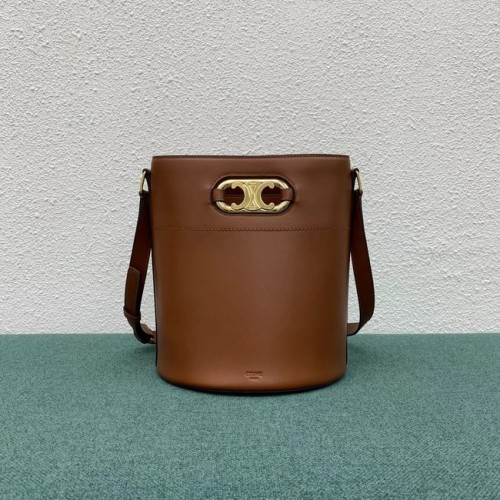 Celine BUCKET TAS IN GLANZEND KALFSLEER 193043 bruin