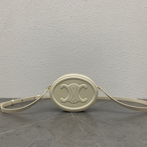 Celine OVALE TAS CUIR TRIOMPHE IN GLAD KALFSLEER 198603 creme