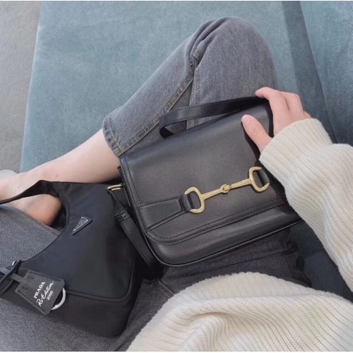 Celine SMALL CLASSIC BAG IN BOX KALFSHEER CL91373 zwart