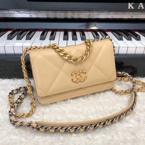 Chanel 19 klassieke schapenvacht lederen kettingportemonnee AP0957 abrikoos