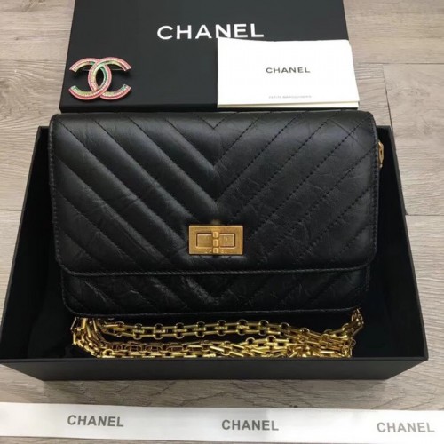 Chanel 2.55 portemonnee aan ketting A70328 zwart