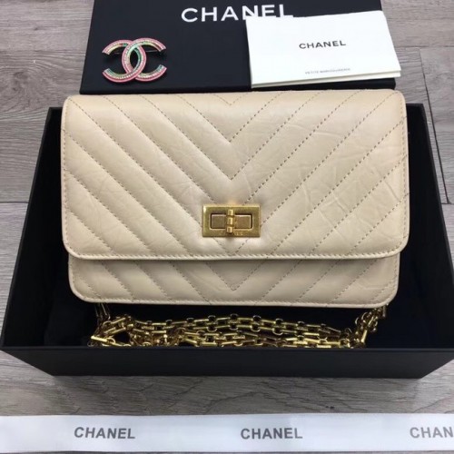 Chanel 2.55 Wallet on Chain A70328 roomwit