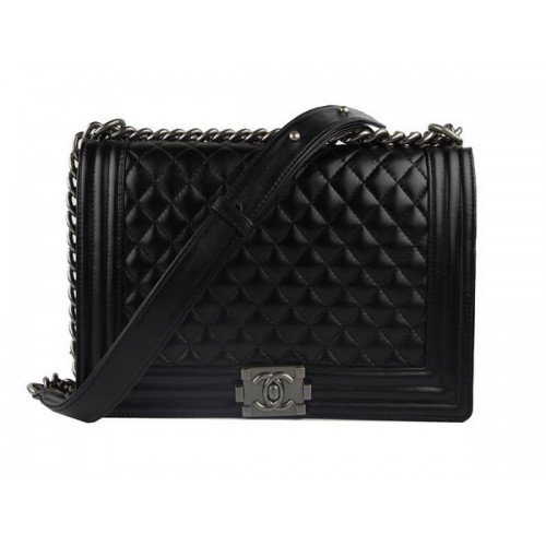Chanel A67026 zwarte lamsleren Le Boy Flap schoudertas