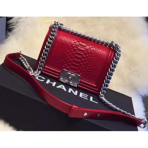 Chanel Boy Flap Schoudertas Python Leer A66094 Donkerrood