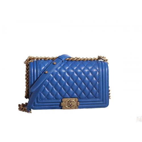 Chanel Boy Flap schoudertas in blauw lamsleer A67086 goud