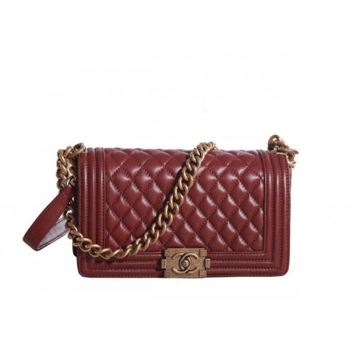 Chanel Boy Flap schoudertas in bordeauxrood lamsleer A67086 goud