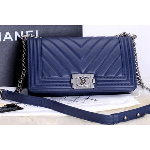 Chanel Boy Flap Schoudertassen Chevron Kalfsleer A67086 Blauw
