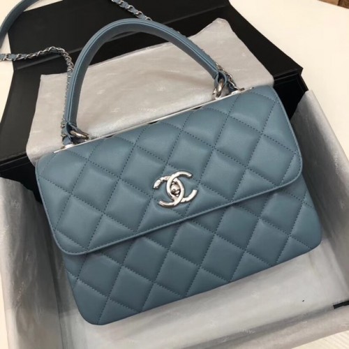 Chanel CC originele flaptas met lamsleer aan de bovenkant 92236 blauw en zilverkleurig metaal