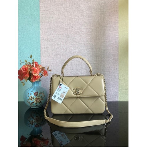 Chanel CC originele lamsleren kleptas A92236 Beige & goudkleurig metaal