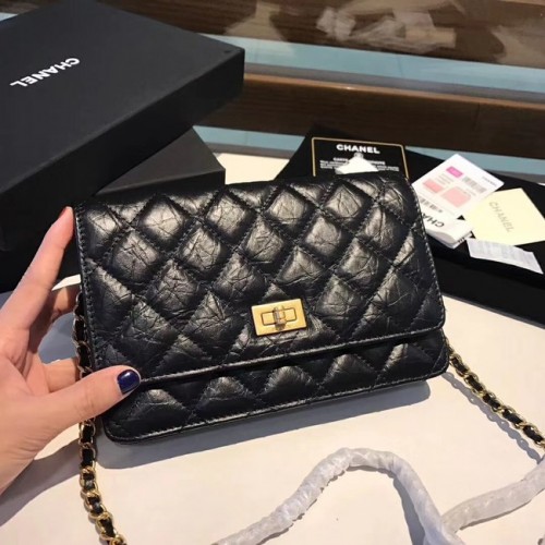Chanel kalfsleer goudkleurig metaal S33814 zwart