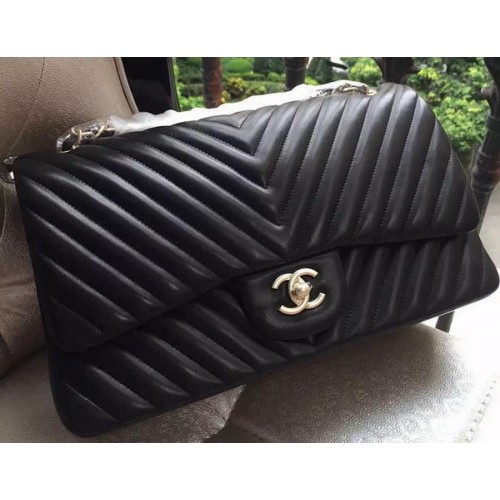 Chanel Classic Flap Bag Zwart Schapenvacht Chevron Quilting A1113 Goud